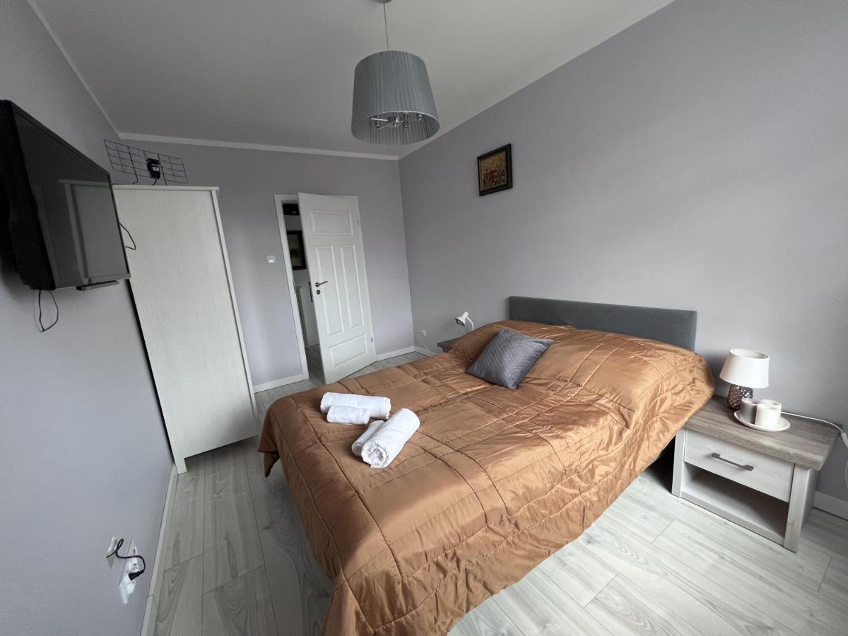 Apartament Z Tarasem Na Osiedlu Rakownica Jelenia Gora Luaran gambar