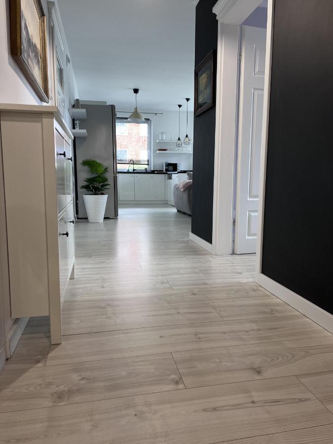 Apartament Z Tarasem Na Osiedlu Rakownica Jelenia Gora Luaran gambar