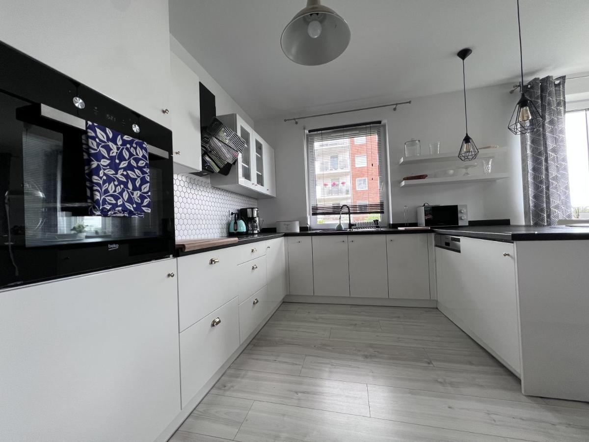 Apartament Z Tarasem Na Osiedlu Rakownica Jelenia Gora Luaran gambar