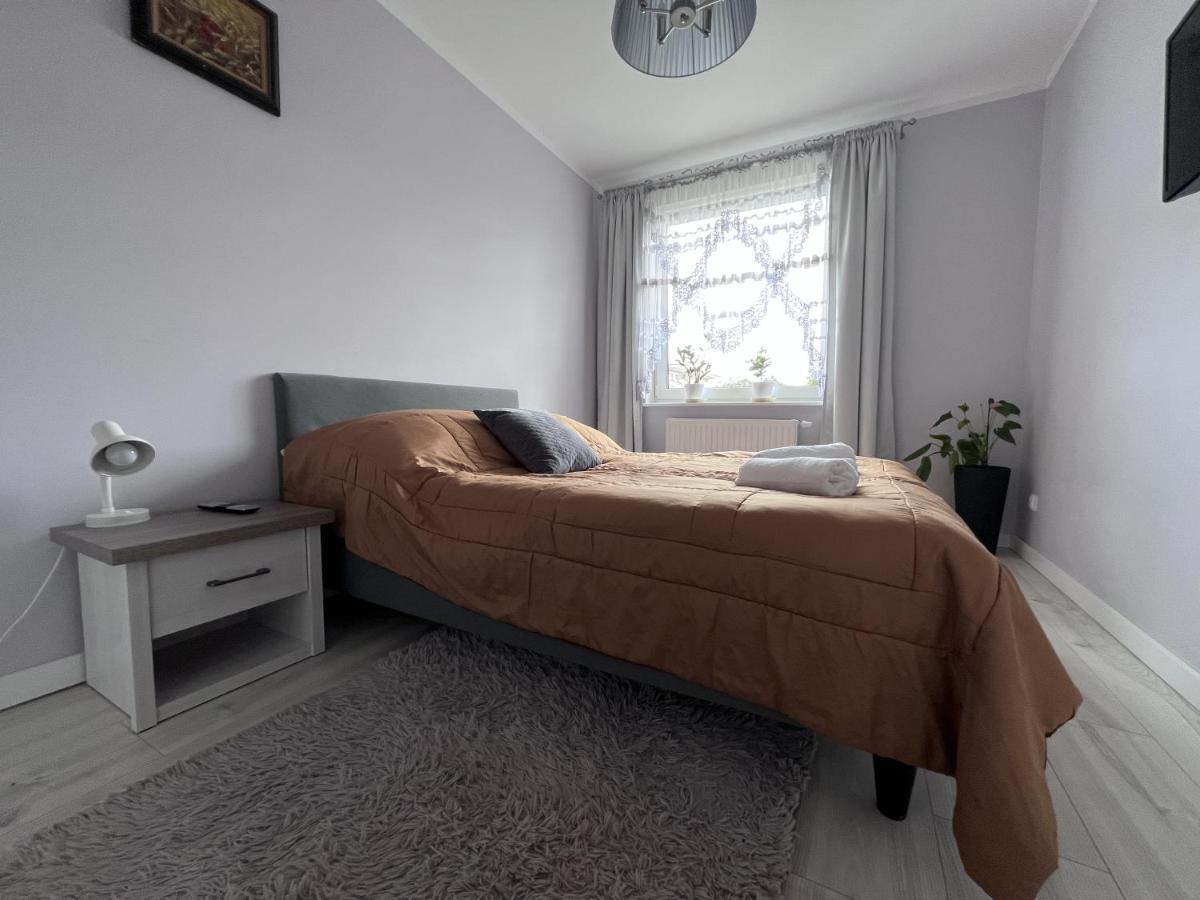 Apartament Z Tarasem Na Osiedlu Rakownica Jelenia Gora Luaran gambar