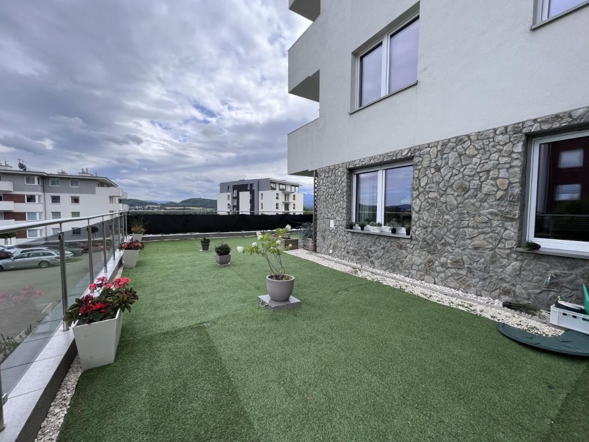 Apartament Z Tarasem Na Osiedlu Rakownica Jelenia Gora Luaran gambar