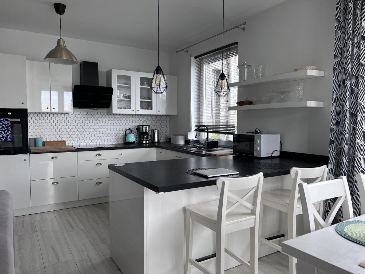 Apartament Z Tarasem Na Osiedlu Rakownica Jelenia Gora Luaran gambar